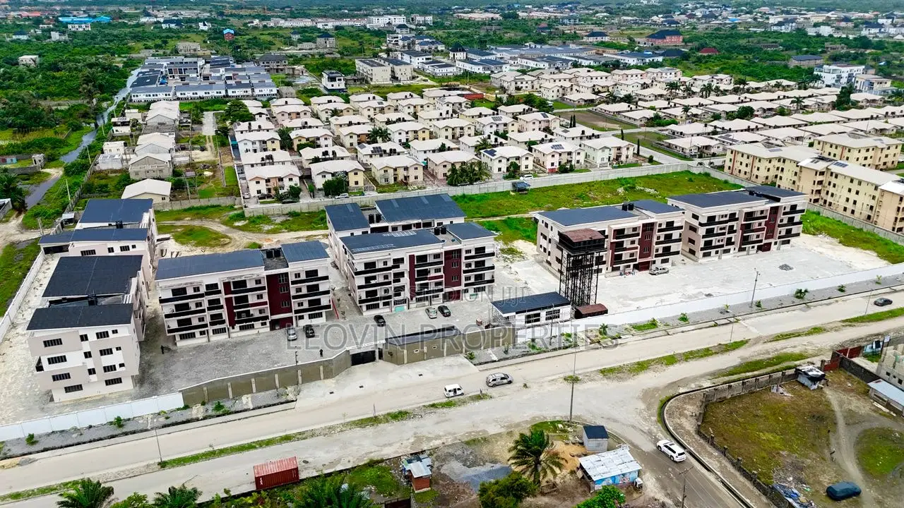 2bdrm Apartment in De Avocado, Abijo for sale in Abijo