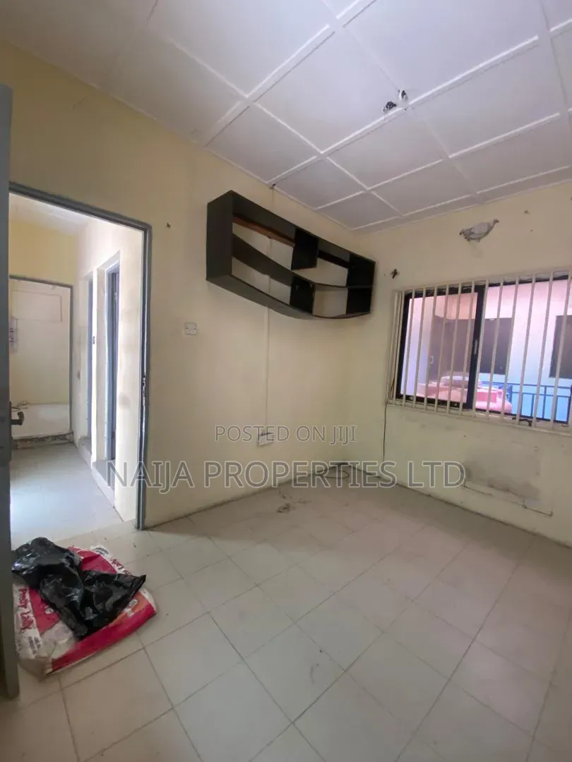 Mini Flat in Femi Okunnu Estate, Jakande for rent in Jakande