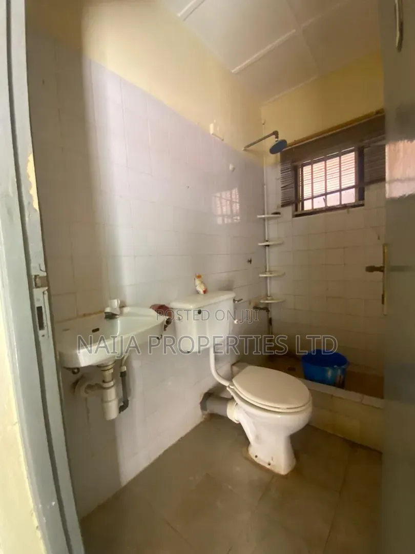 Mini Flat in Femi Okunnu Estate, Jakande for rent in Jakande