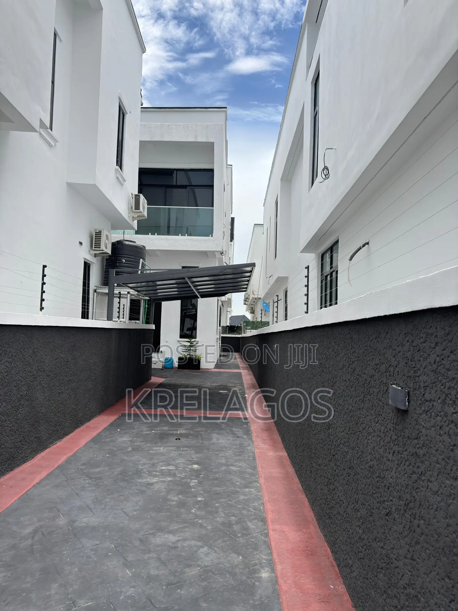 4bdrm Duplex in Orchid, Chevron for rent in Chevron