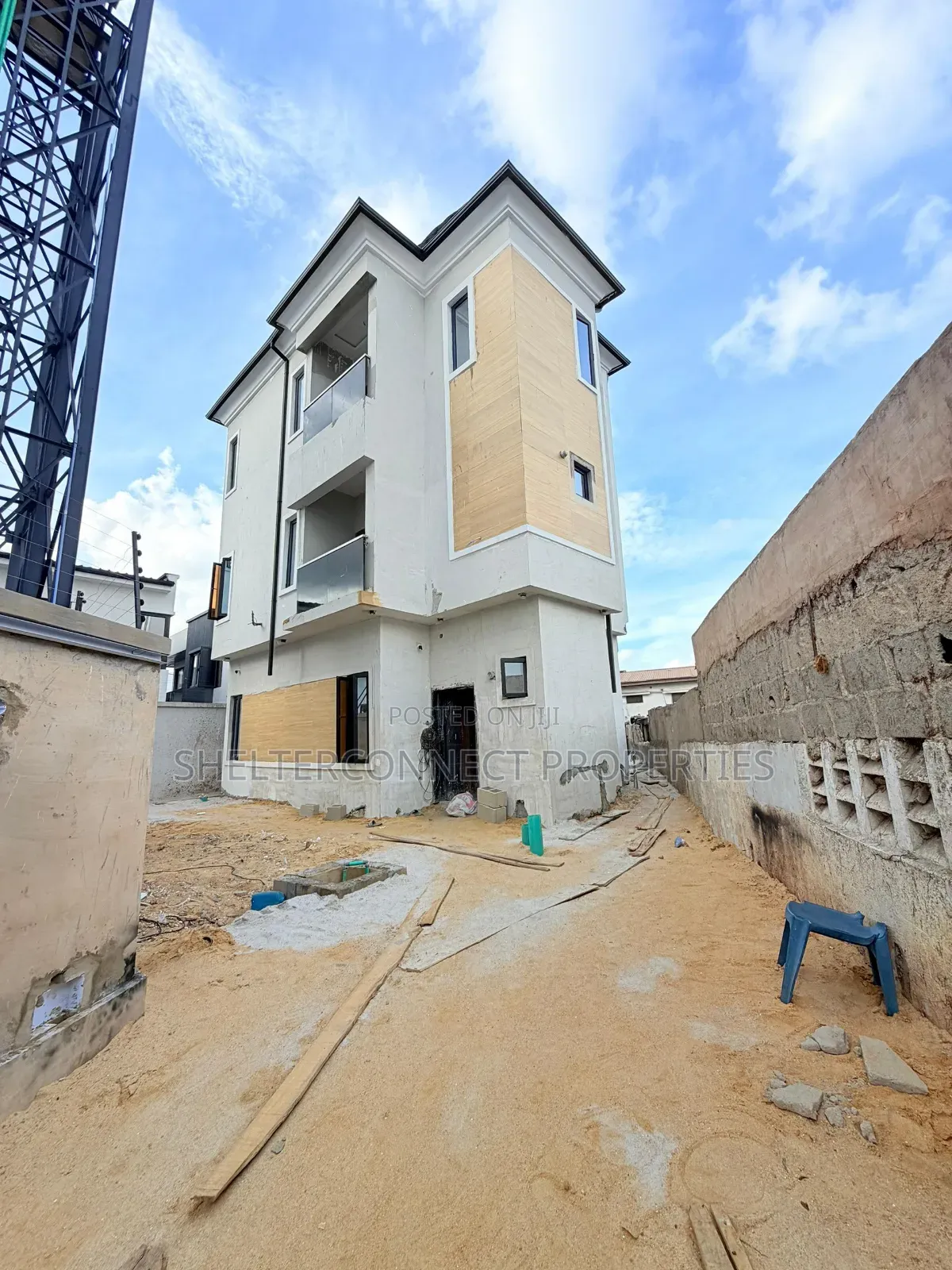 4bdrm Duplex in Ifako-Gbagada for sale in Ifako-Gbagada