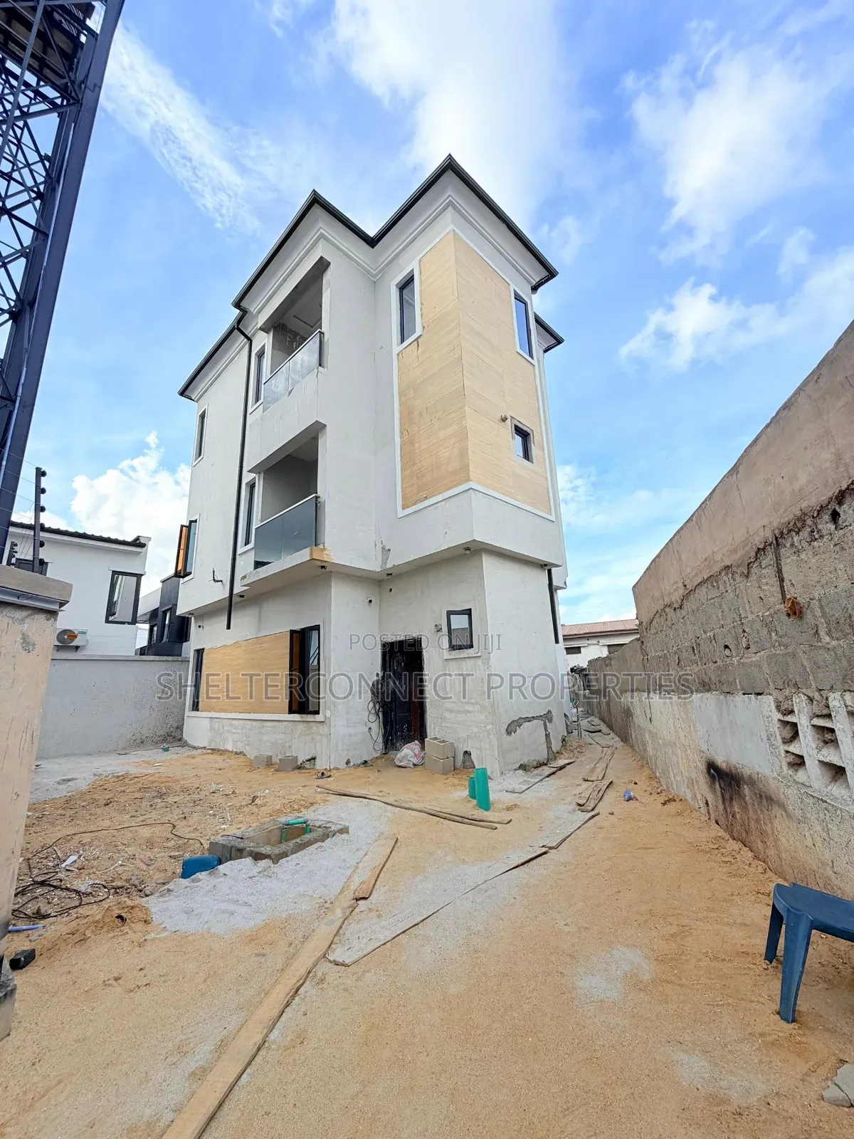 4bdrm Duplex in Ifako-Gbagada for sale in Ifako-Gbagada