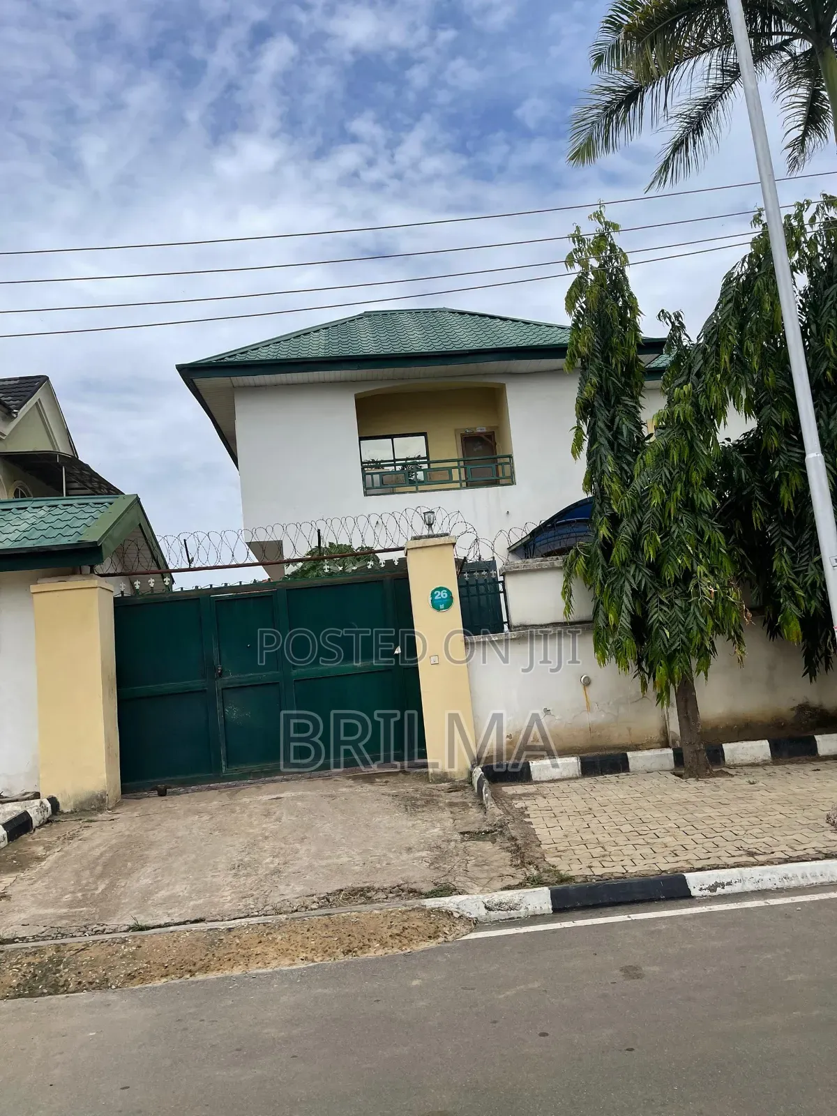 5bdrm Duplex in Zone 5 / Wuse for sale in Zone 5 / Wuse
