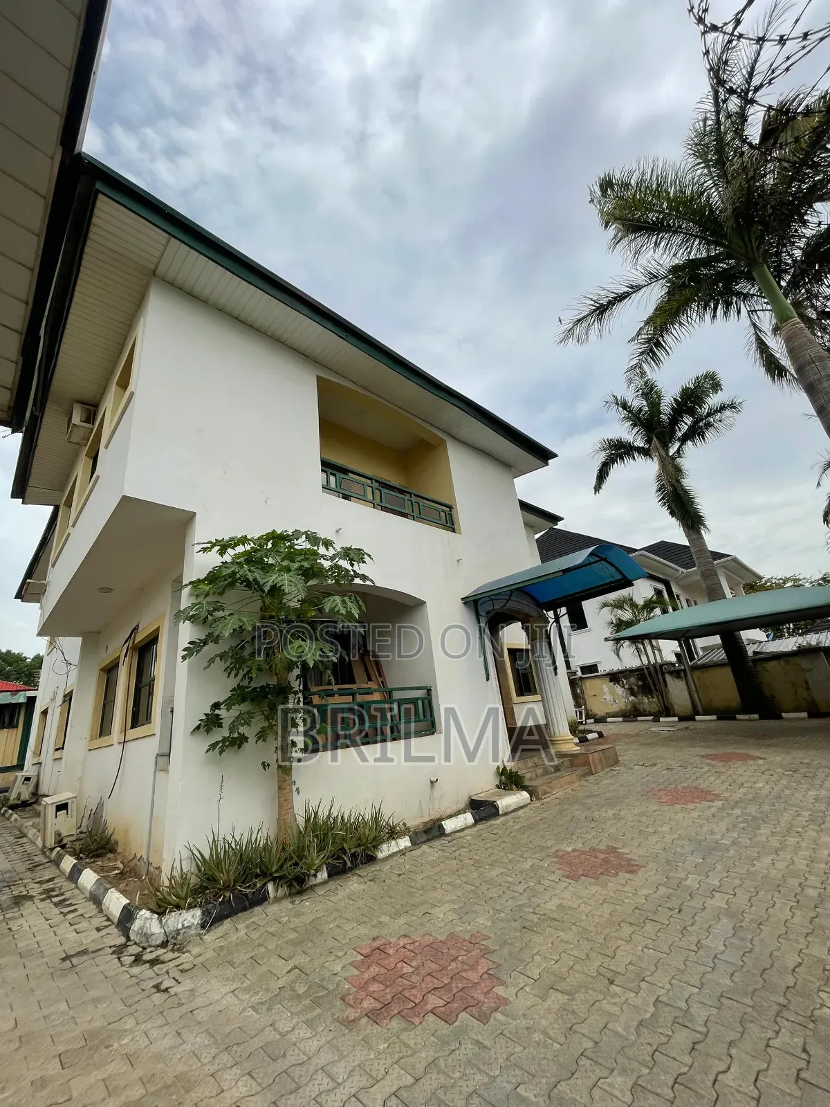 5bdrm Duplex in Zone 5 / Wuse for sale in Zone 5 / Wuse
