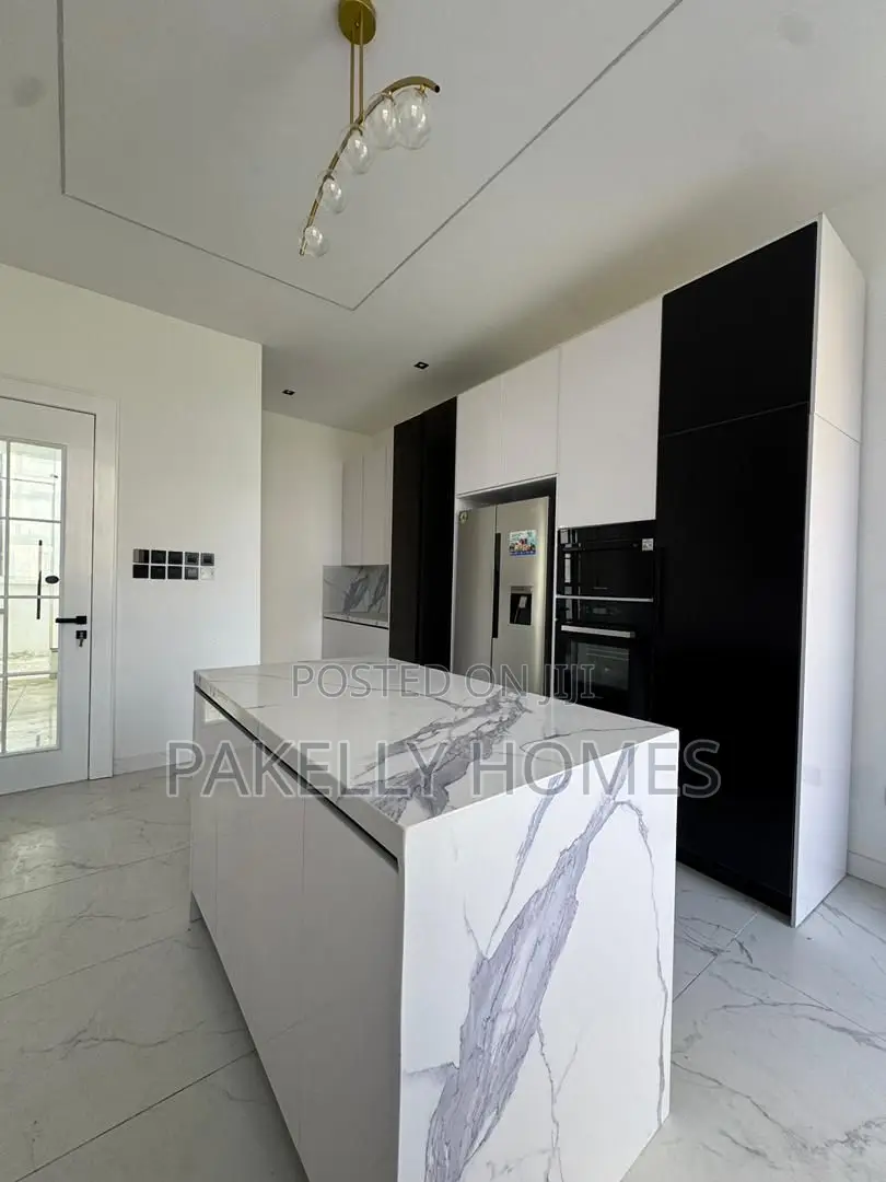 Contemporary 5 Bedroom Detached Duplex in Ikate