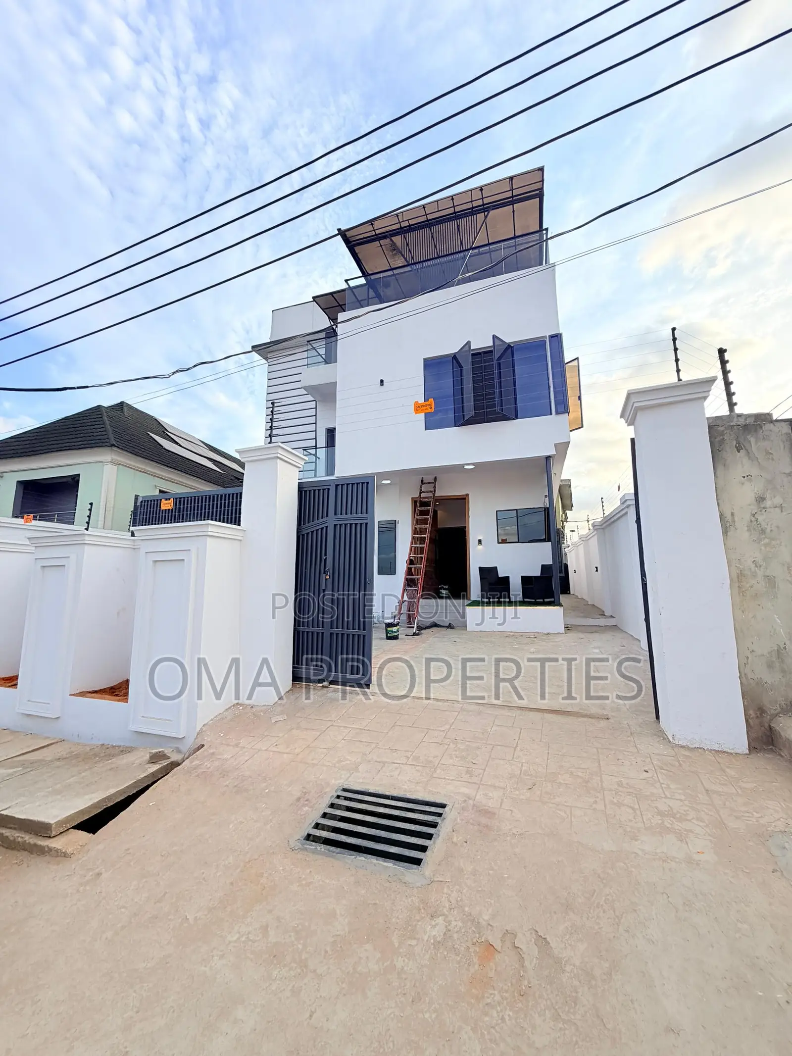 5bdrm Duplex in Ikeja for sale in Ikeja