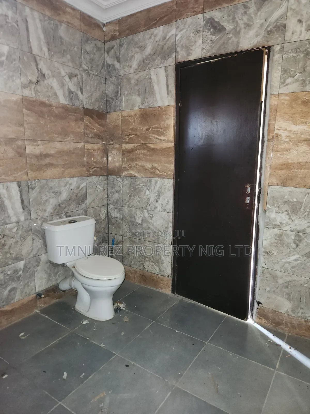 Studio Apartment in Chevron for rent in Chevron