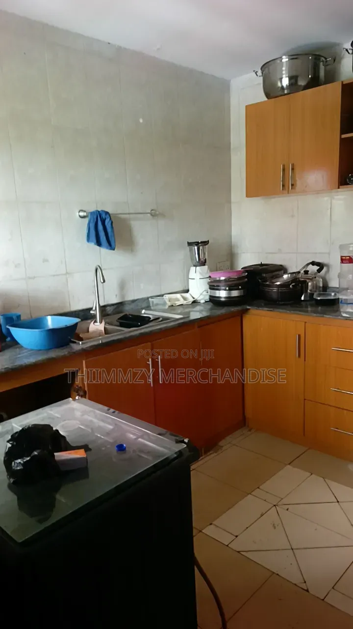 3bdrm Apartment in Gowon Estate, Idimu for sale in Idimu