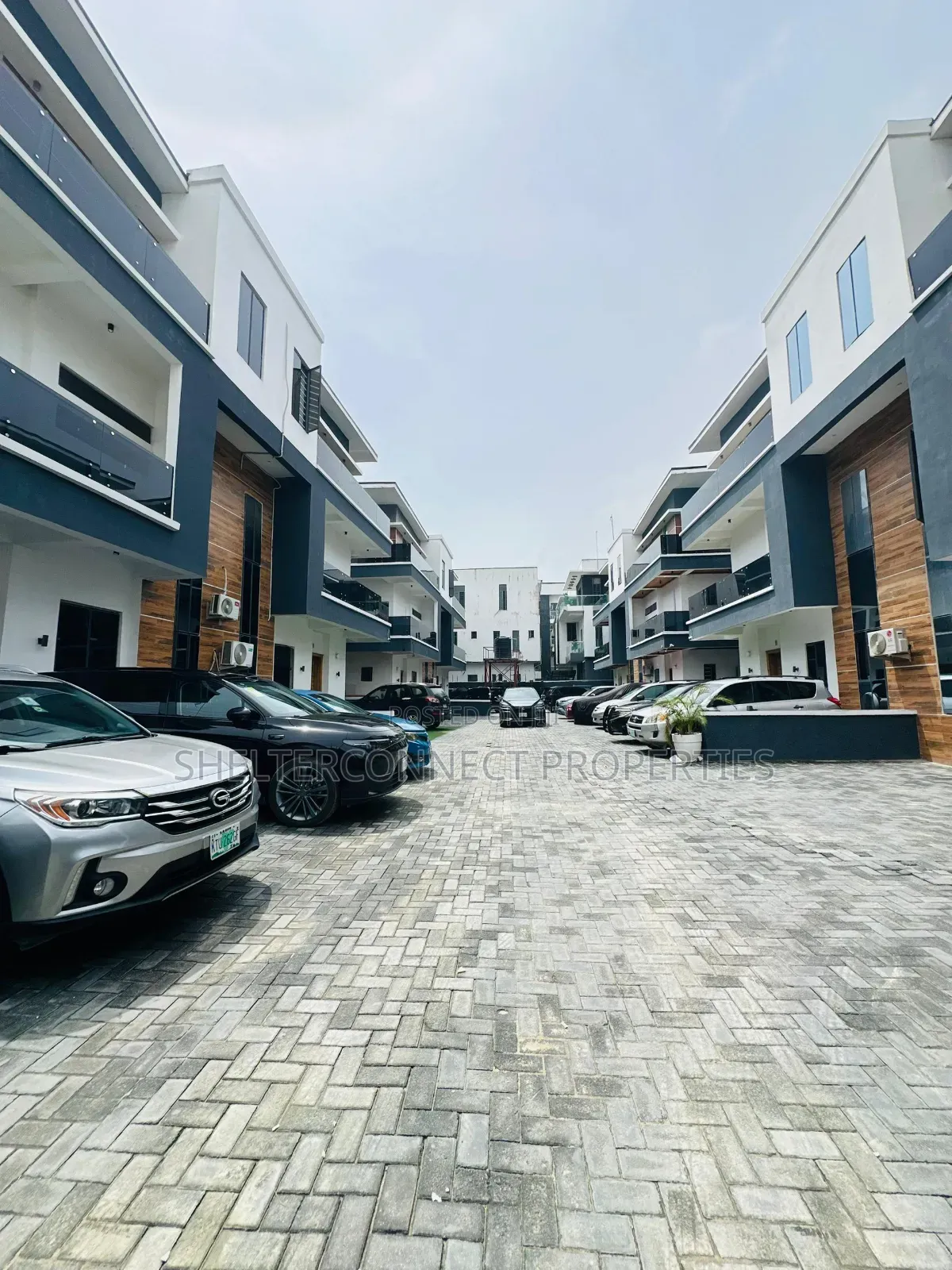 5bdrm Duplex in Lekki Phase 1 for rent in Lekki Phase 1