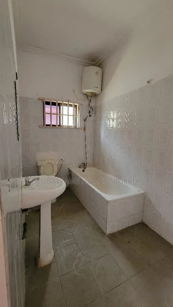5bdrm Duplex in Parkview Estate for rent in Parkview Estate