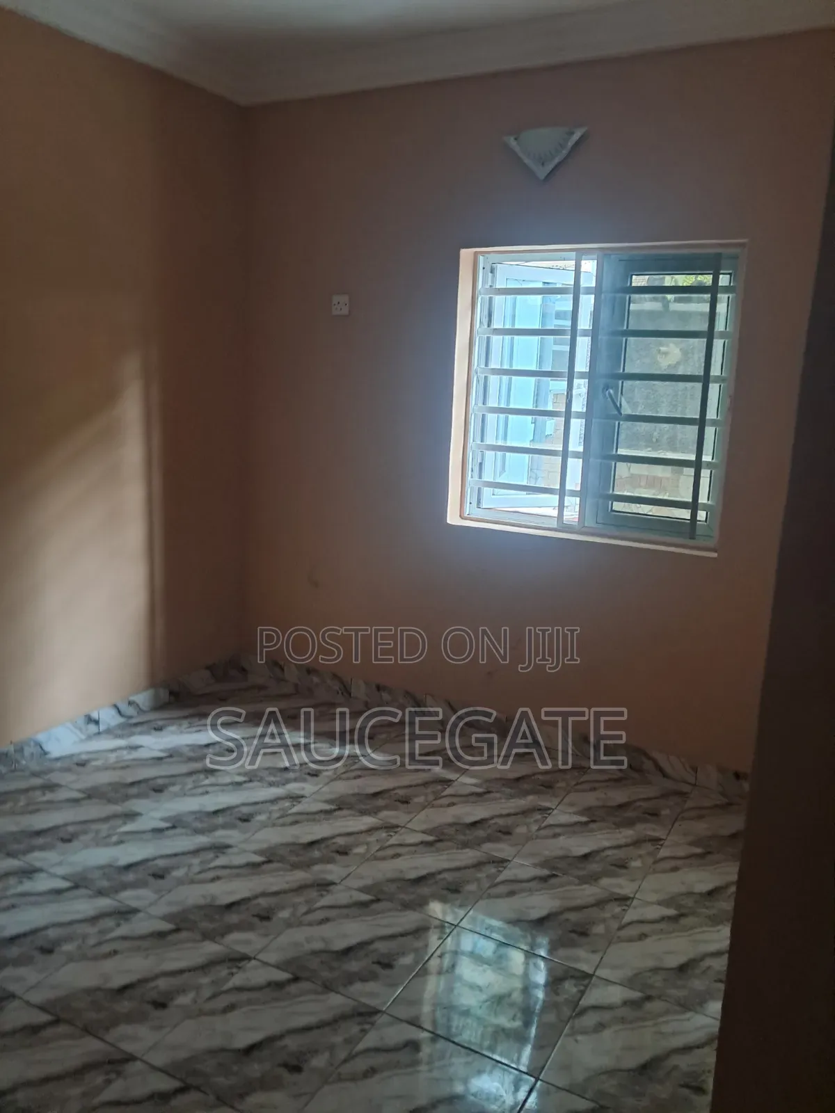 Mini Flat in Unipetrol Axis for rent in Satellite Town