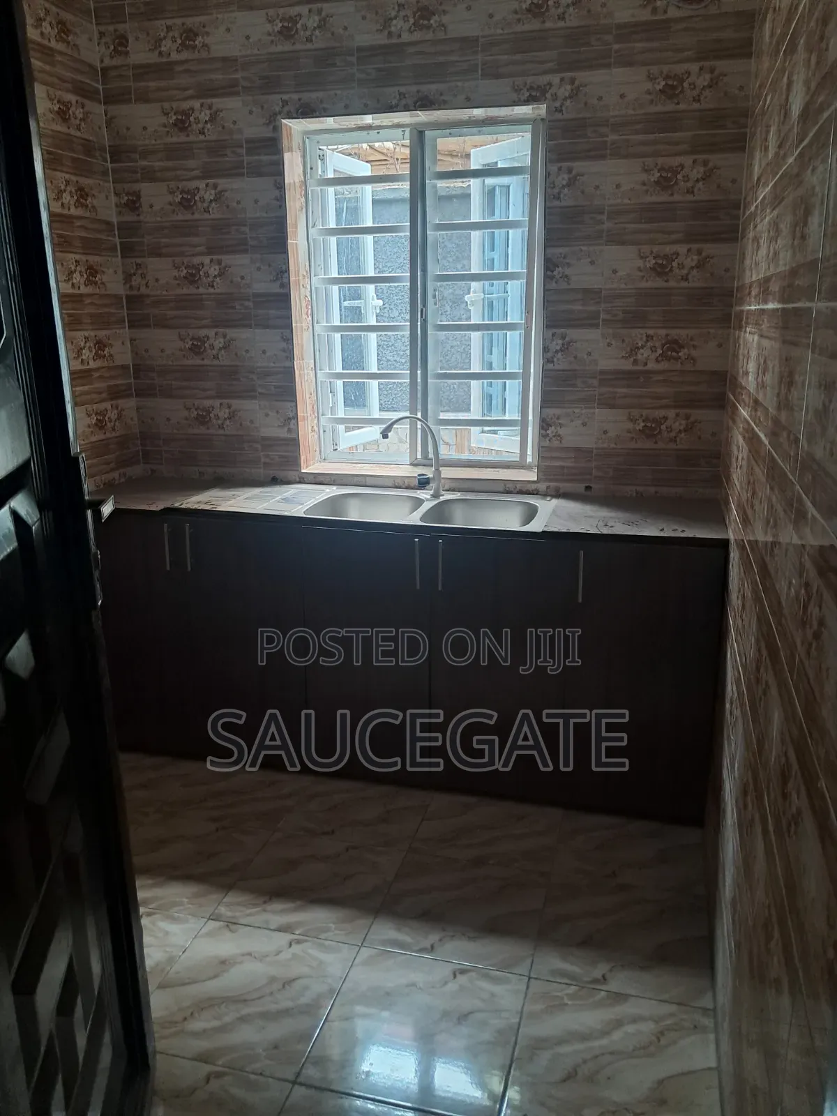 Mini Flat in Unipetrol Axis for rent in Satellite Town