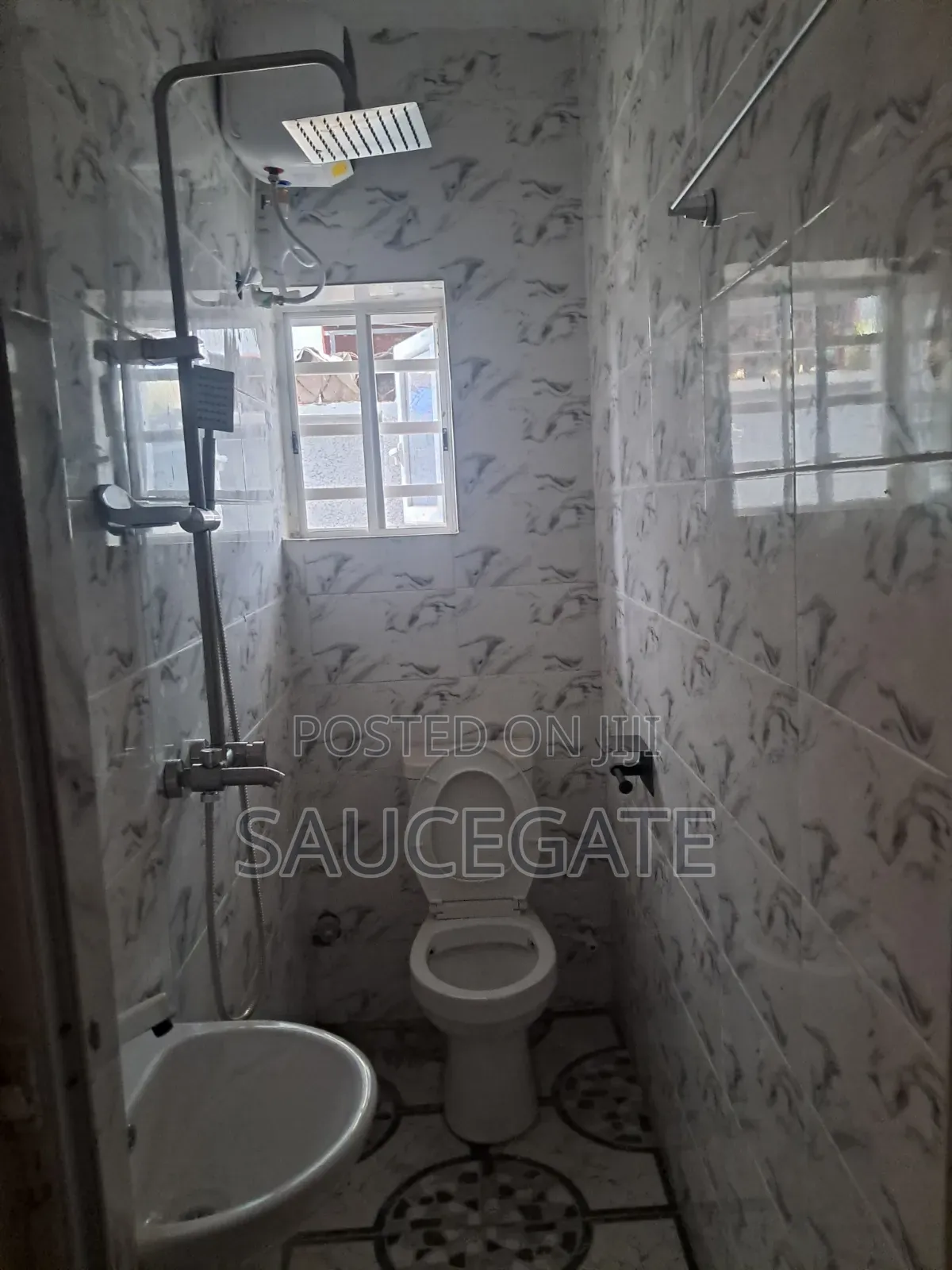 Mini Flat in Unipetrol Axis for rent in Satellite Town
