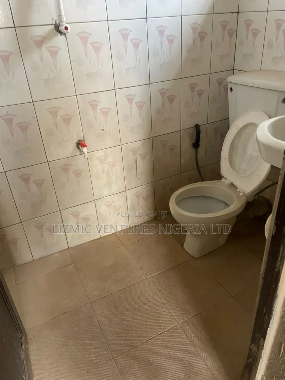 Furnished 3bdrm Apartment in Isuti Rd, Igando / Ikotun/Igando for rent in Igando / Ikotun/Igando