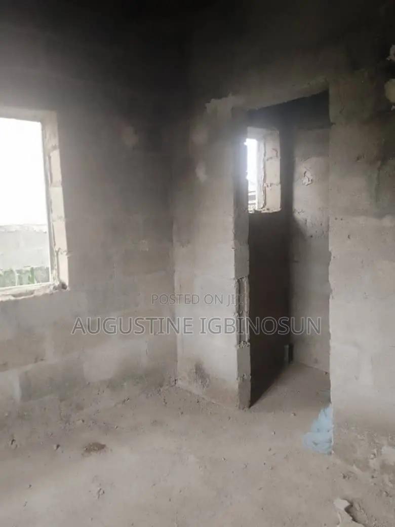 2bdrm Bungalow in Alagbado for sale in Alagbado