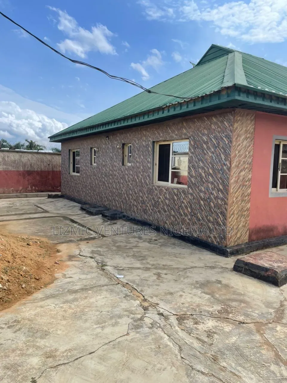 Furnished 2bdrm Bungalow in Isuti Rd, Igando / Ikotun/Igando for sale in Igando / Ikotun/Igando