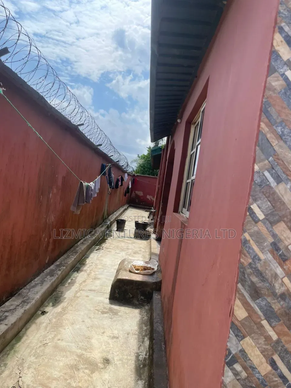 Furnished 2bdrm Bungalow in Isuti Rd, Igando / Ikotun/Igando for sale in Igando / Ikotun/Igando