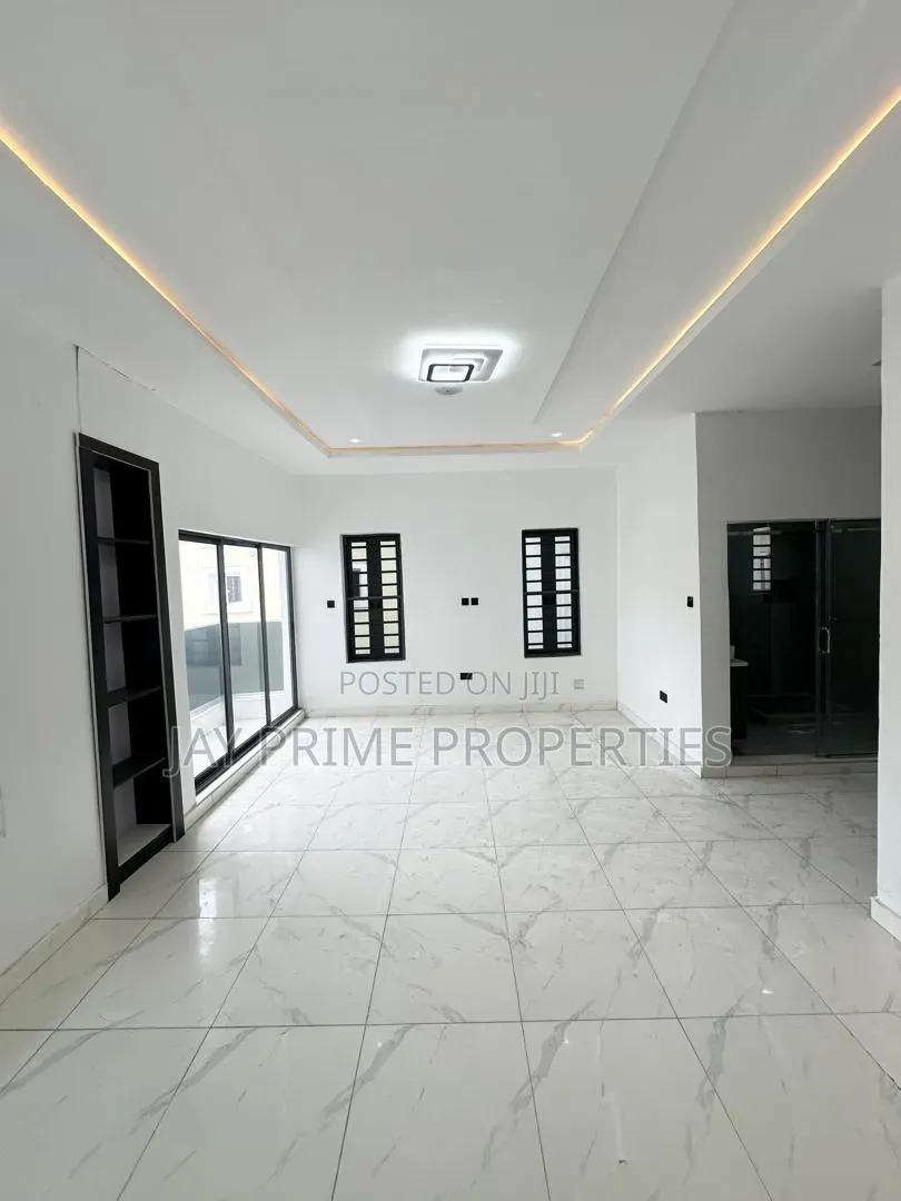 1bdrm Shared Apartment in Ologolo, Lekki for rent in Lekki