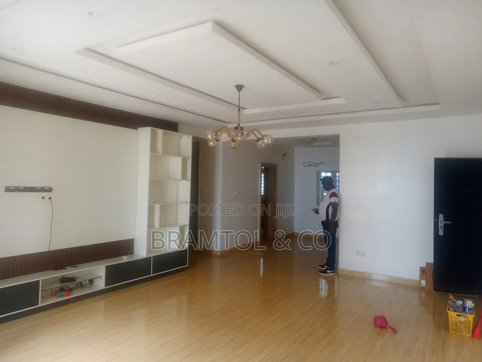 3bdrm Block of Flats in Plus Bq, Wuye for rent in Wuye