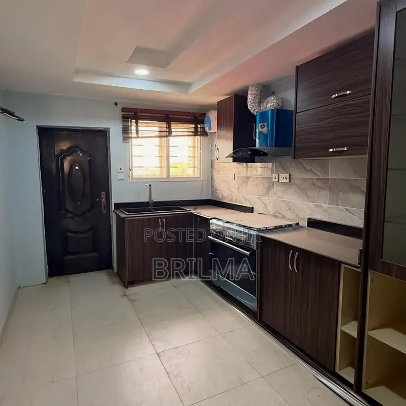 3bdrm Duplex in Garki for sale in Garki