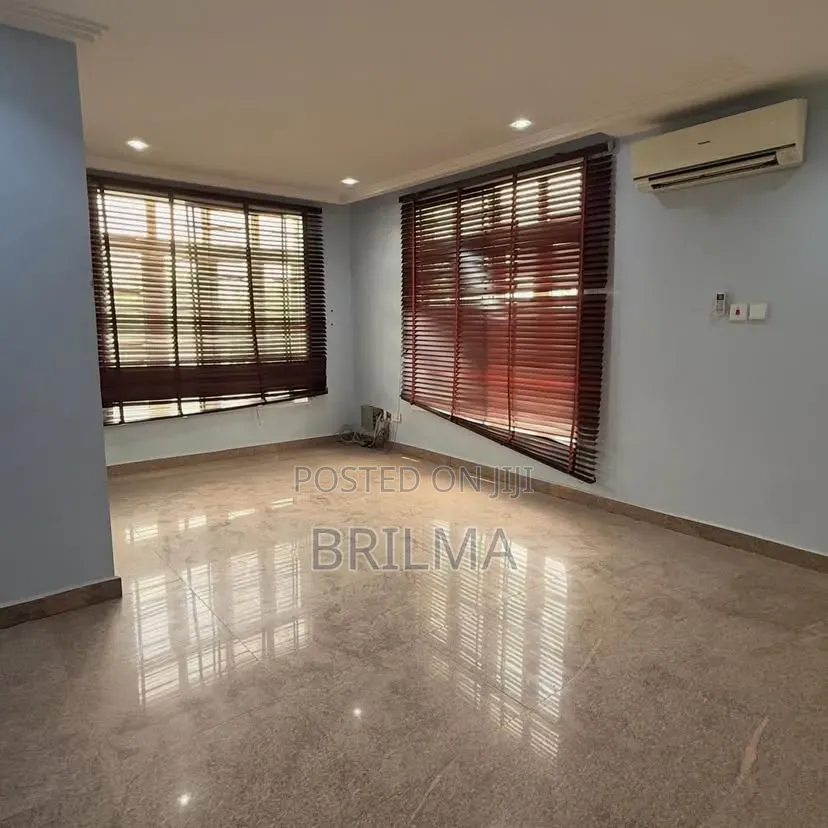 3bdrm Duplex in Garki for sale in Garki
