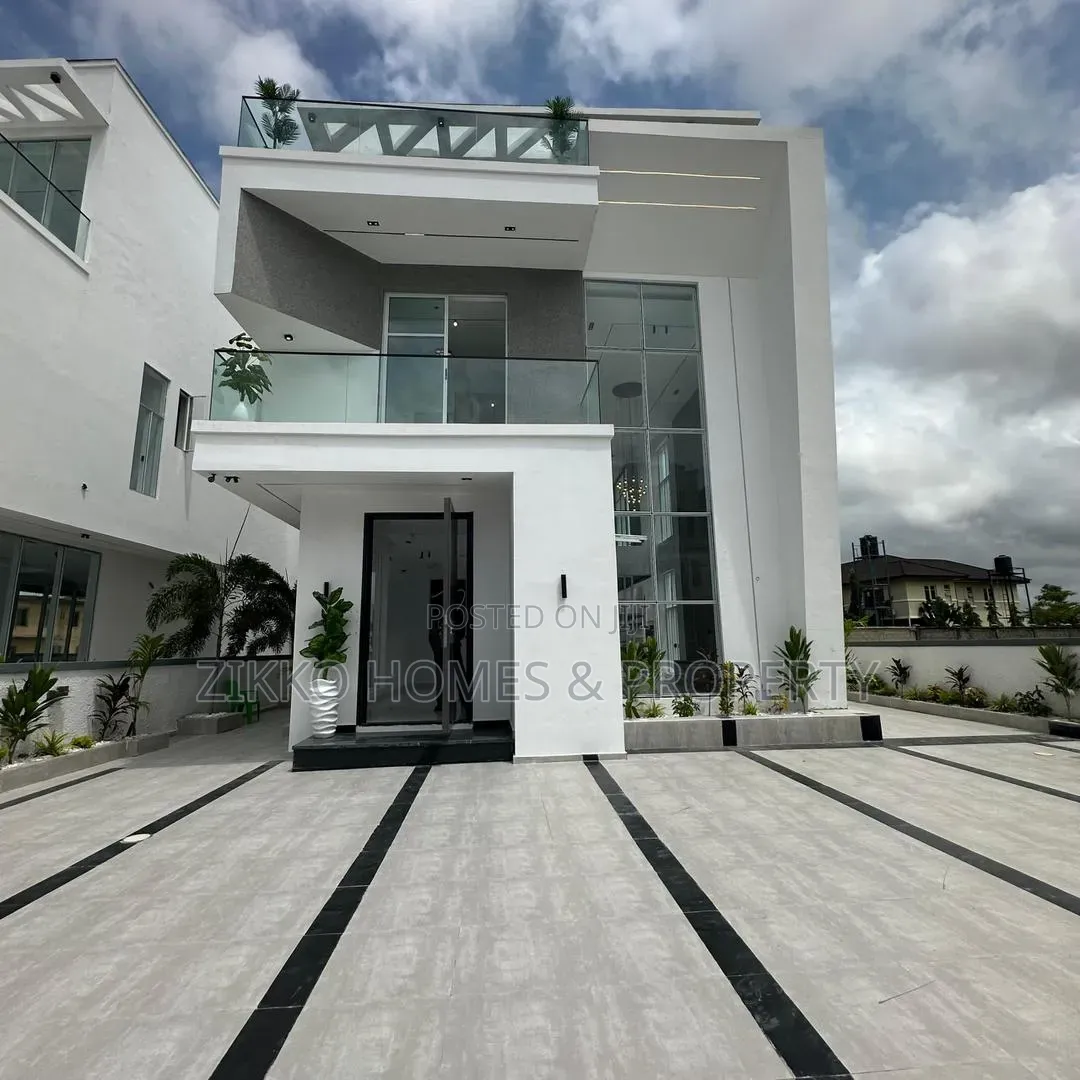 5bdrm Duplex in Ikate, Lekki Phase 1 for sale in Lekki Phase 1
