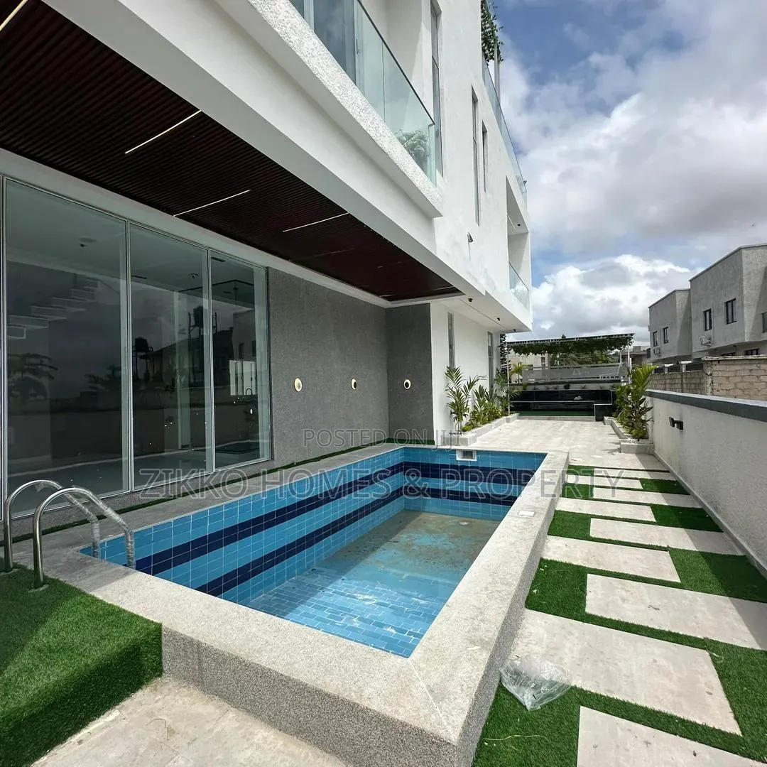 5bdrm Duplex in Ikate, Lekki Phase 1 for sale in Lekki Phase 1
