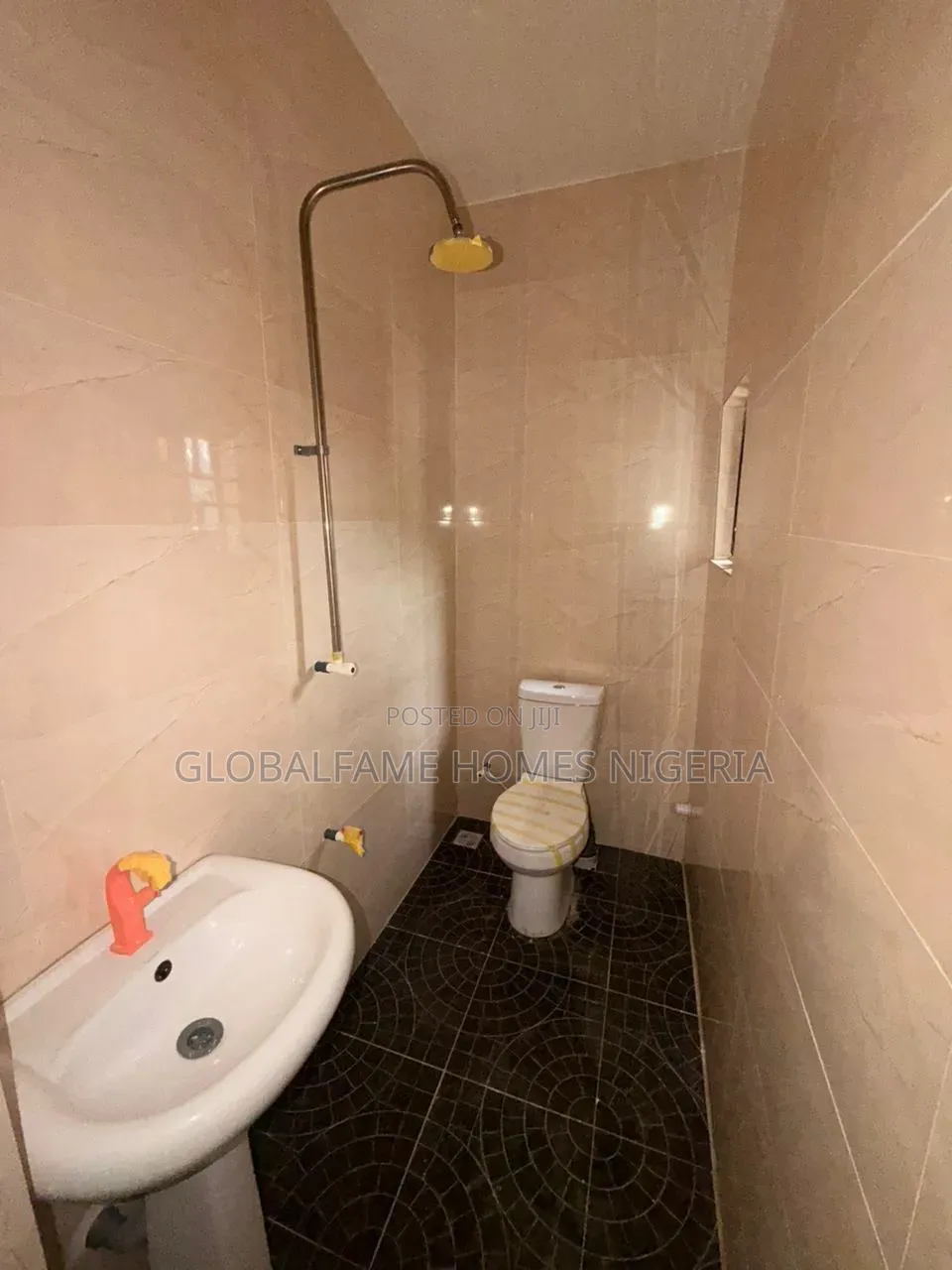 1bdrm Block of Flats in Elemoro for rent in Elemoro