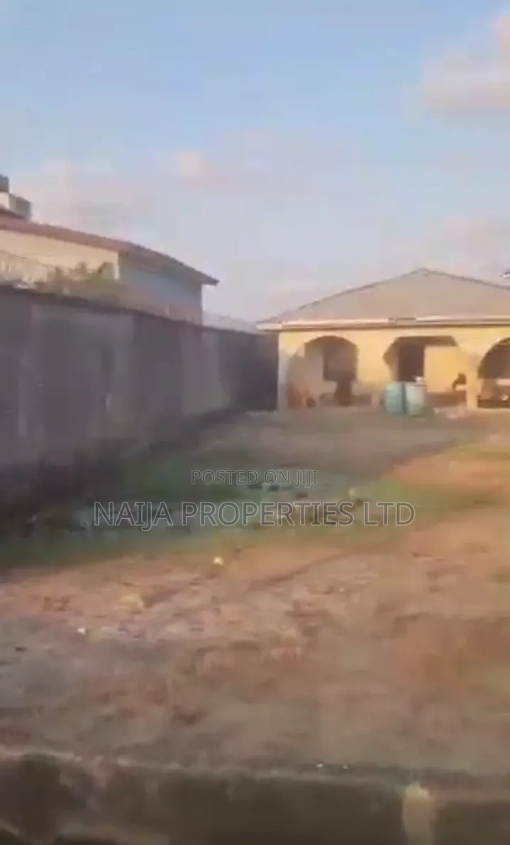 3bdrm Bungalow in Akins, Ado / Ajah for sale in Ado / Ajah