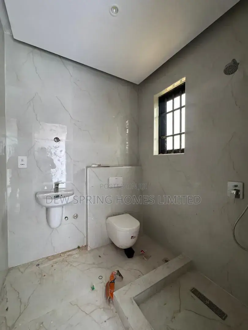 3bdrm Apartment in Ikooyi, Old Ikoyi for sale in Old Ikoyi