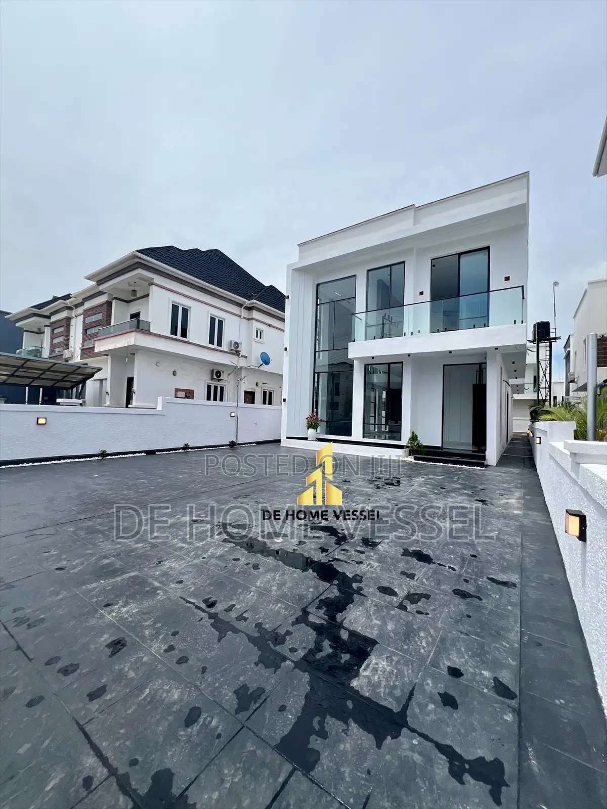 5bdrm Duplex in Lekki for sale in Lekki