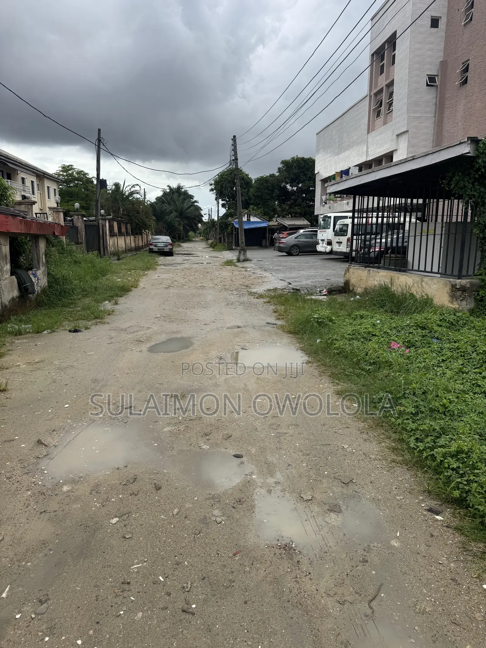 A Plot of 460sqm of Land With Uncompleted Building on Cooperative Road in Badore