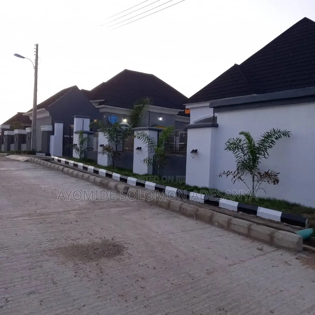 West Park and Garden Ayegun Oleyo Ibadan in Ido