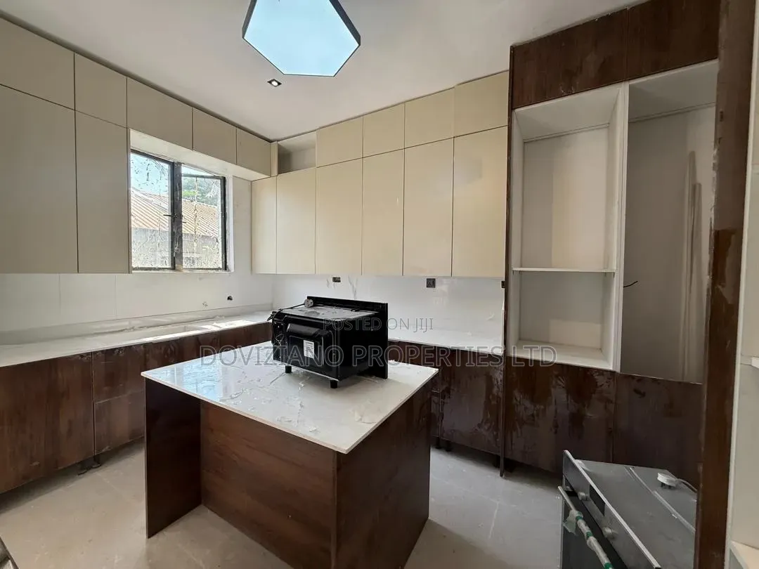 4bdrm Duplex in Bourdillon for sale in Bourdillon