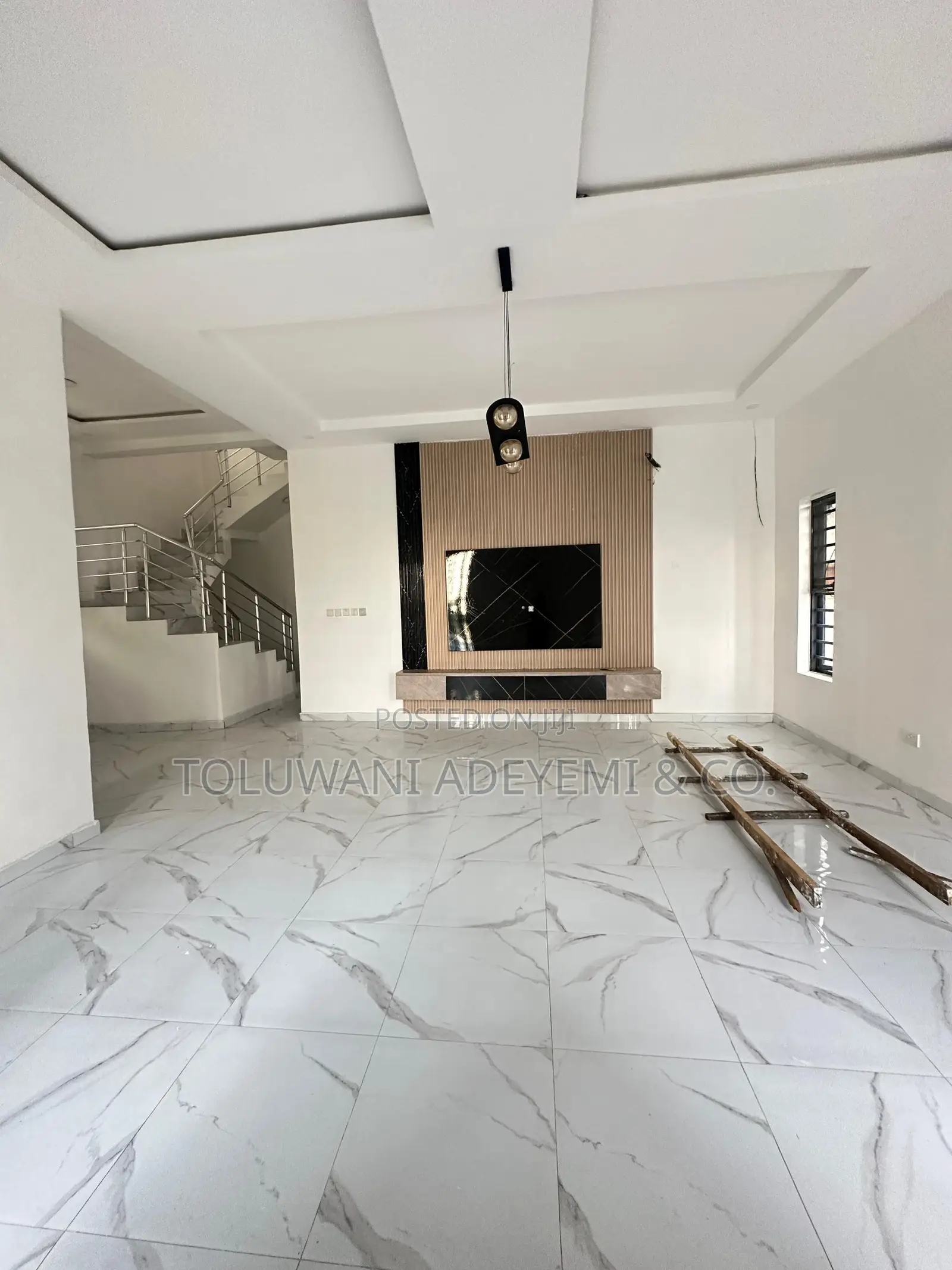 5bedroom Detached in Chevron Lekki in Chevron