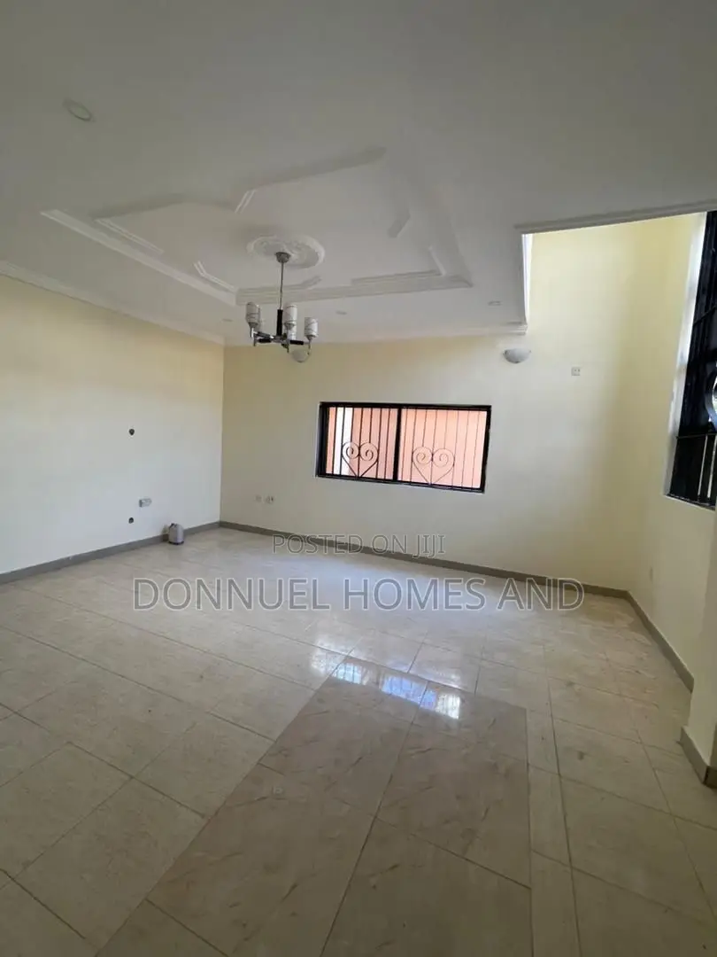 Mini Flat in Ikota for rent in Ikota