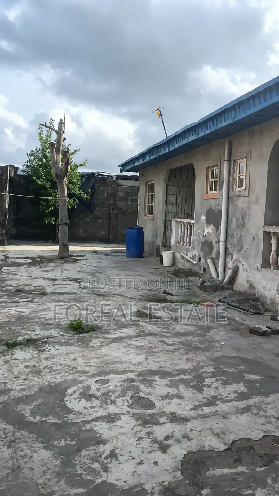 2bdrm Apartment in Ogombo for sale in Ogombo