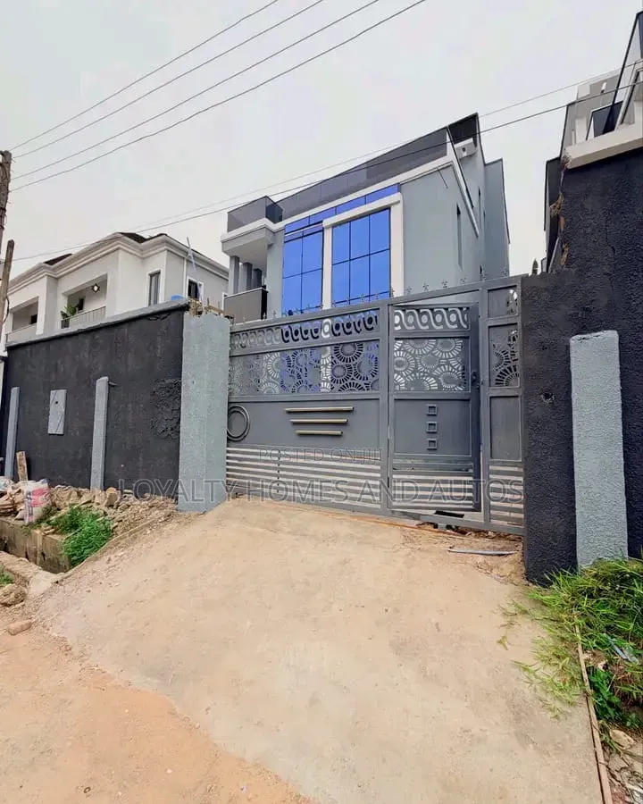 4bdrm Duplex in GRA Phase 2 Shangisha for sale in GRA Phase 2 Shangisha