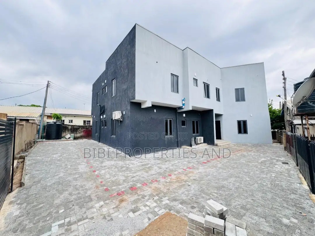 3bdrm Apartment in Life Camp for sale in Life Camp