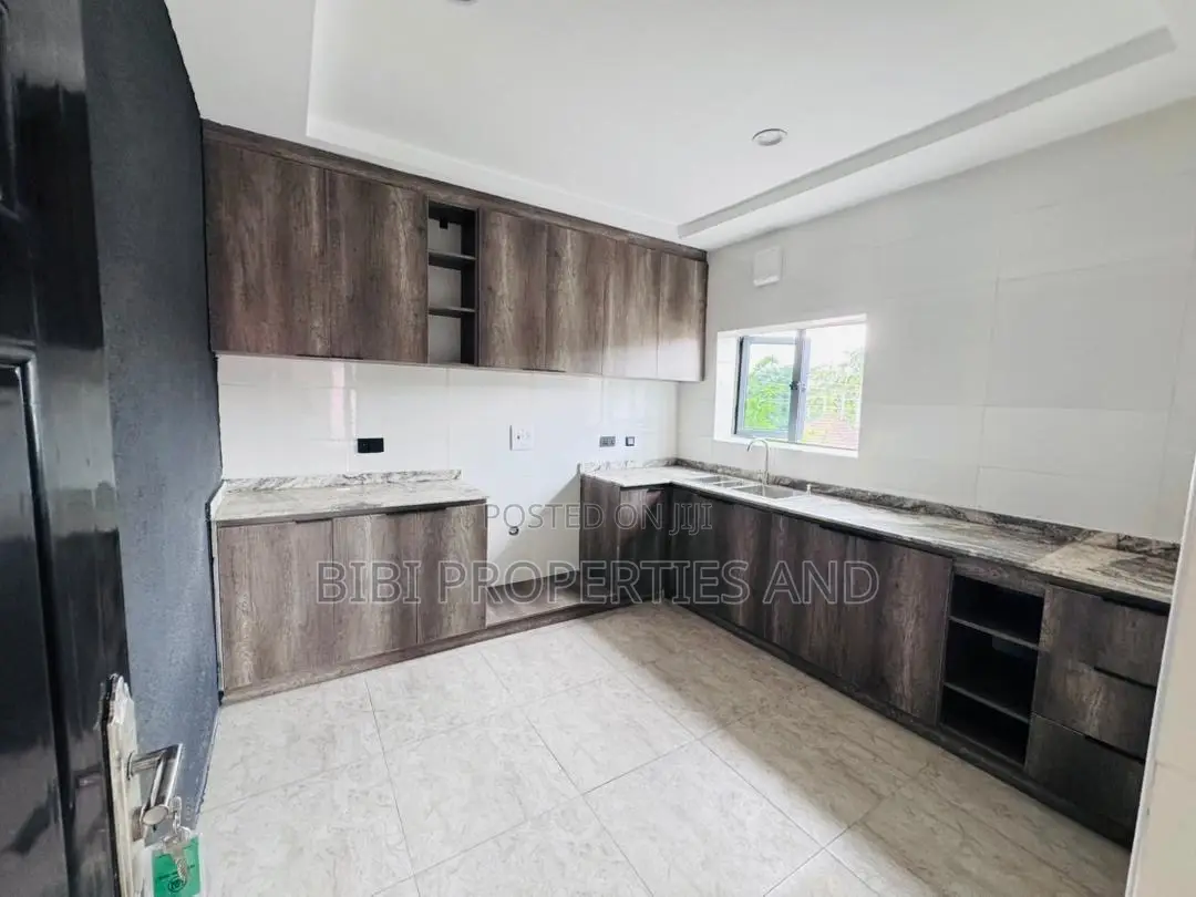3bdrm Apartment in Life Camp for sale in Life Camp