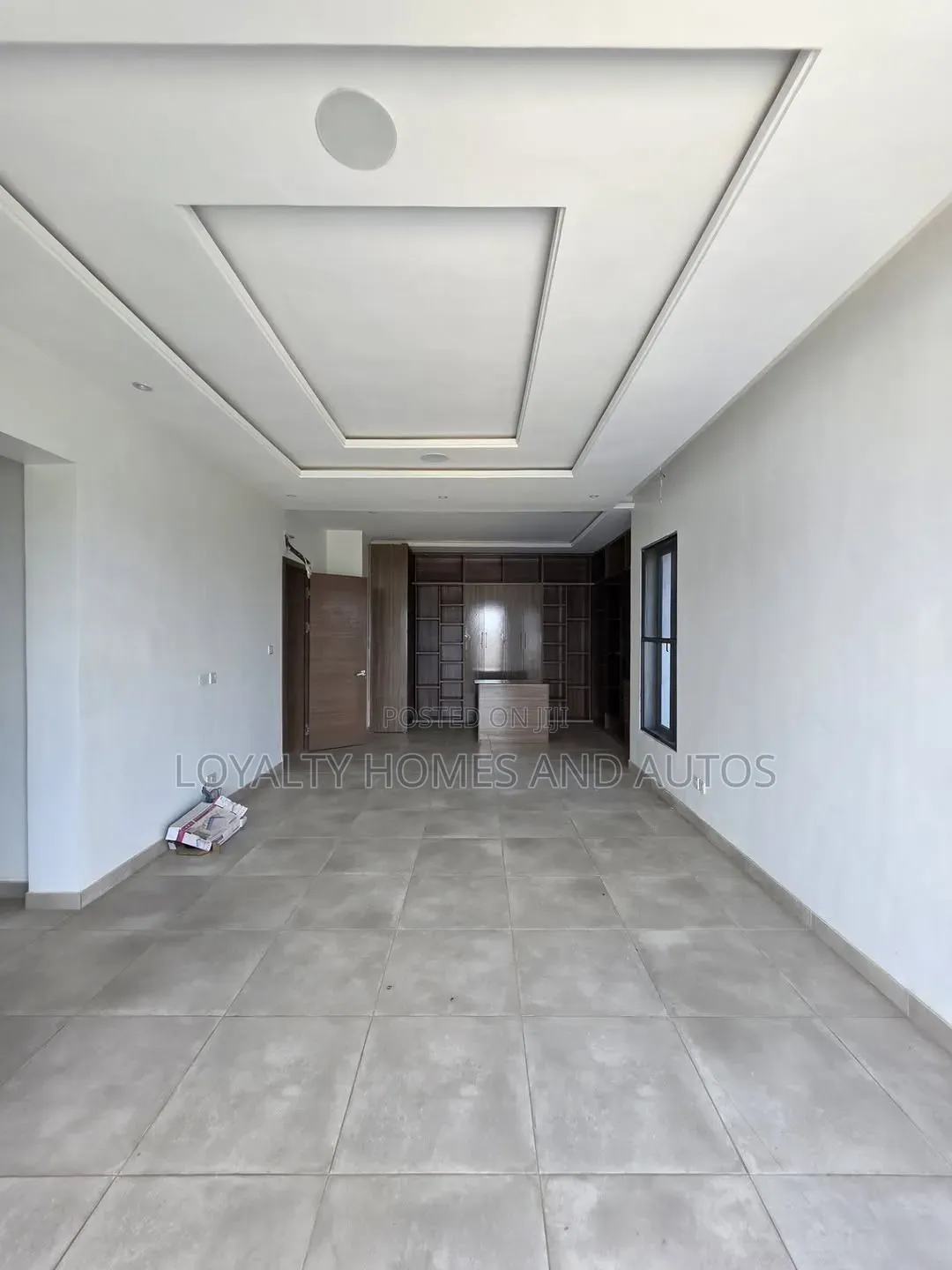 5bdrm Duplex in Ikate for sale in Ikate