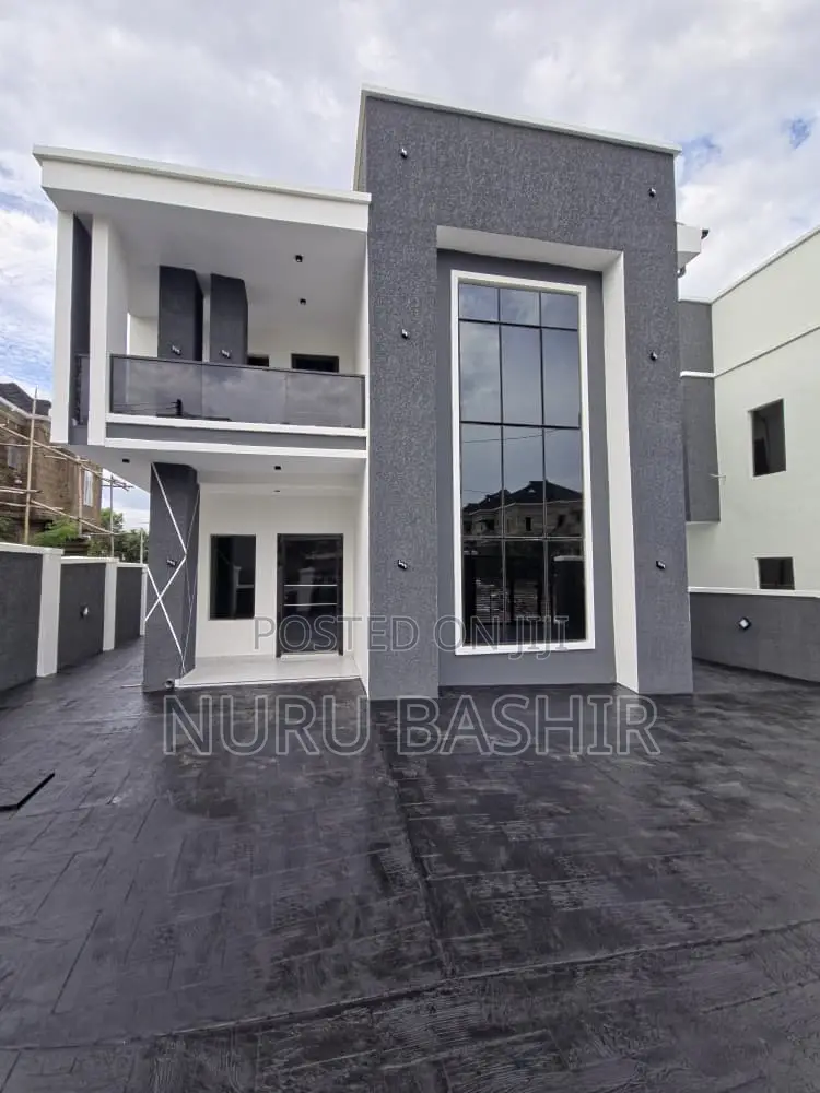4bdrm Duplex in Carlton Gate Estate, Akobo for sale in Akobo