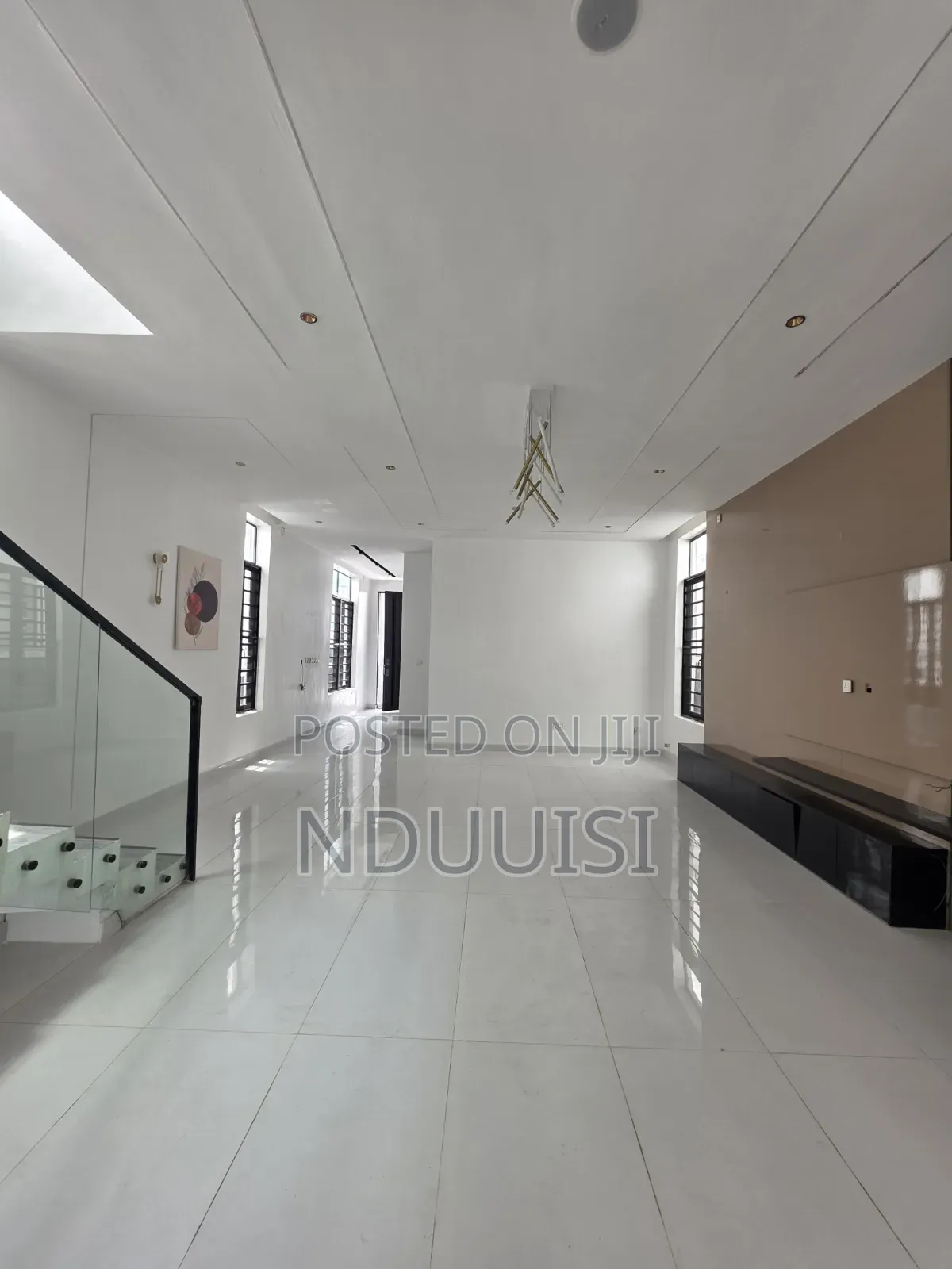 5bdrm Duplex in Royal Pine Estate, Chevron for sale in Chevron