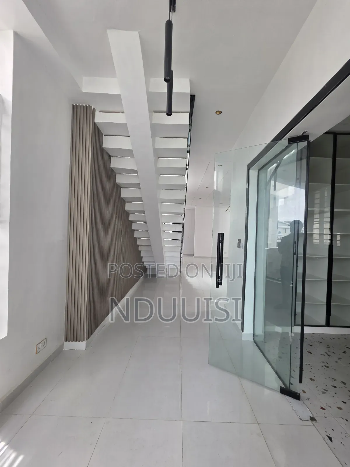 5bdrm Duplex in Royal Pine Estate, Chevron for sale in Chevron