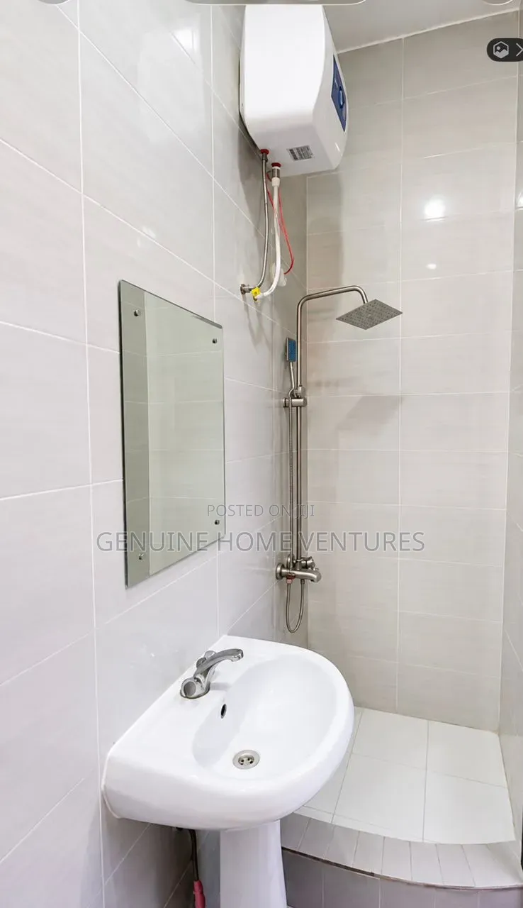 Furnished Mini Flat in Canal West Osapa for rent in Osapa london