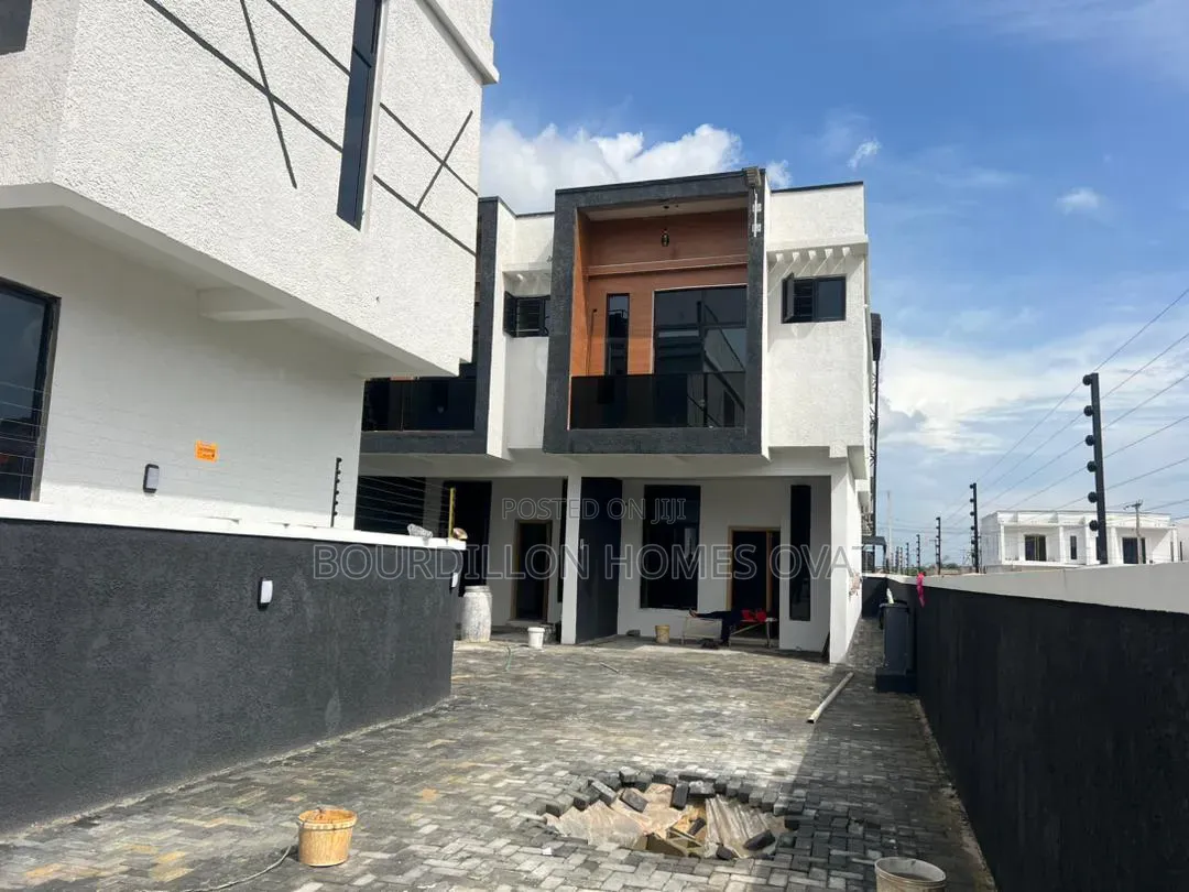 3bdrm Duplex in Ajah, General Paint for sale in Ado / Ajah