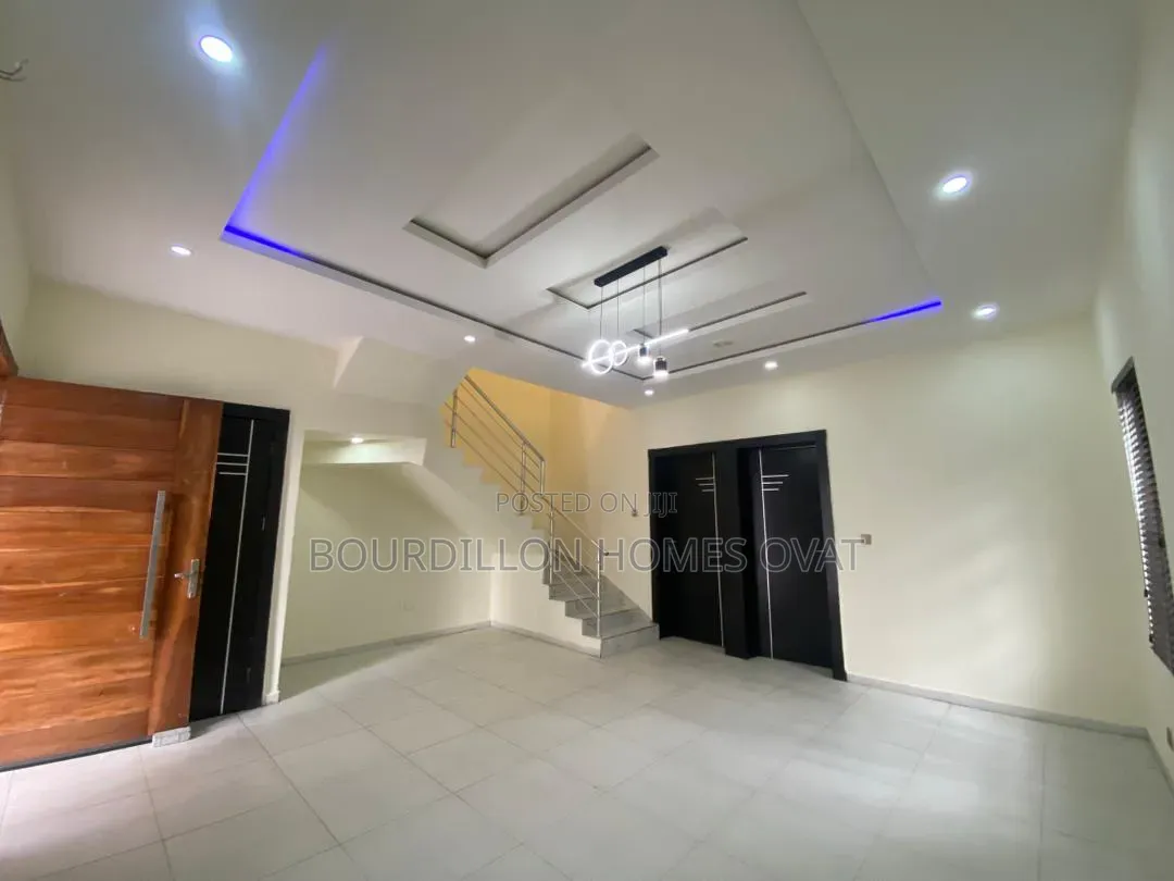 4bdrm Duplex in Harris Drive By Vgc for rent in Ilaje / Lekki