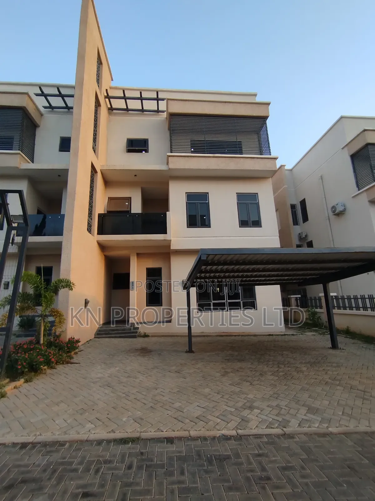 5bdrm Duplex in Guzape Main for rent in Guzape District
