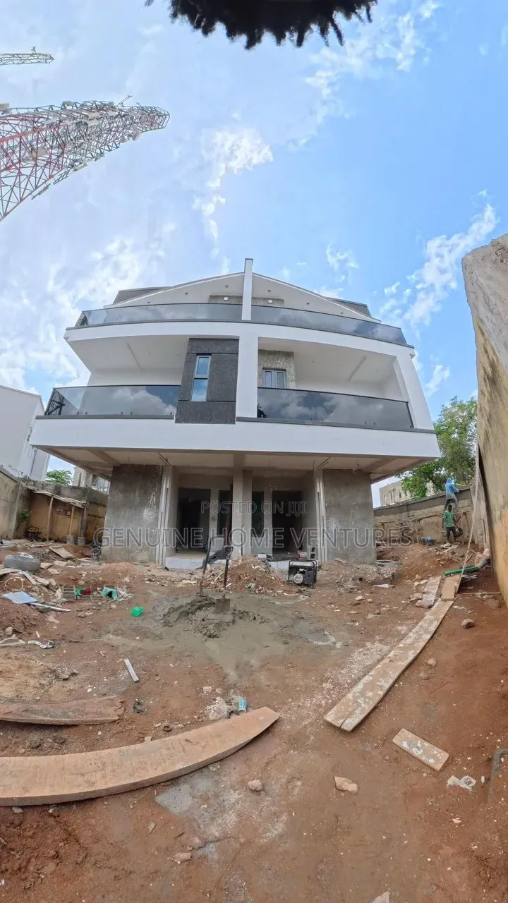 4bdrm Duplex in Omole Phase One for sale in Omole Phase 1