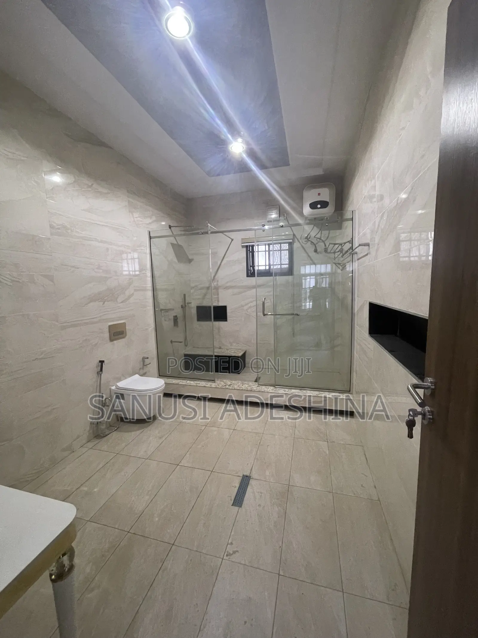 5bdrm Duplex in Jahi Gilmore,Fct for sale in Jahi
